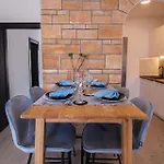 Family Brach - Free Parking Apartmán Bol