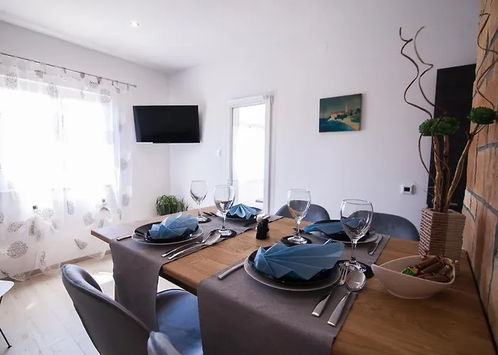 Family Brach - Free Parking Apartamento Bol